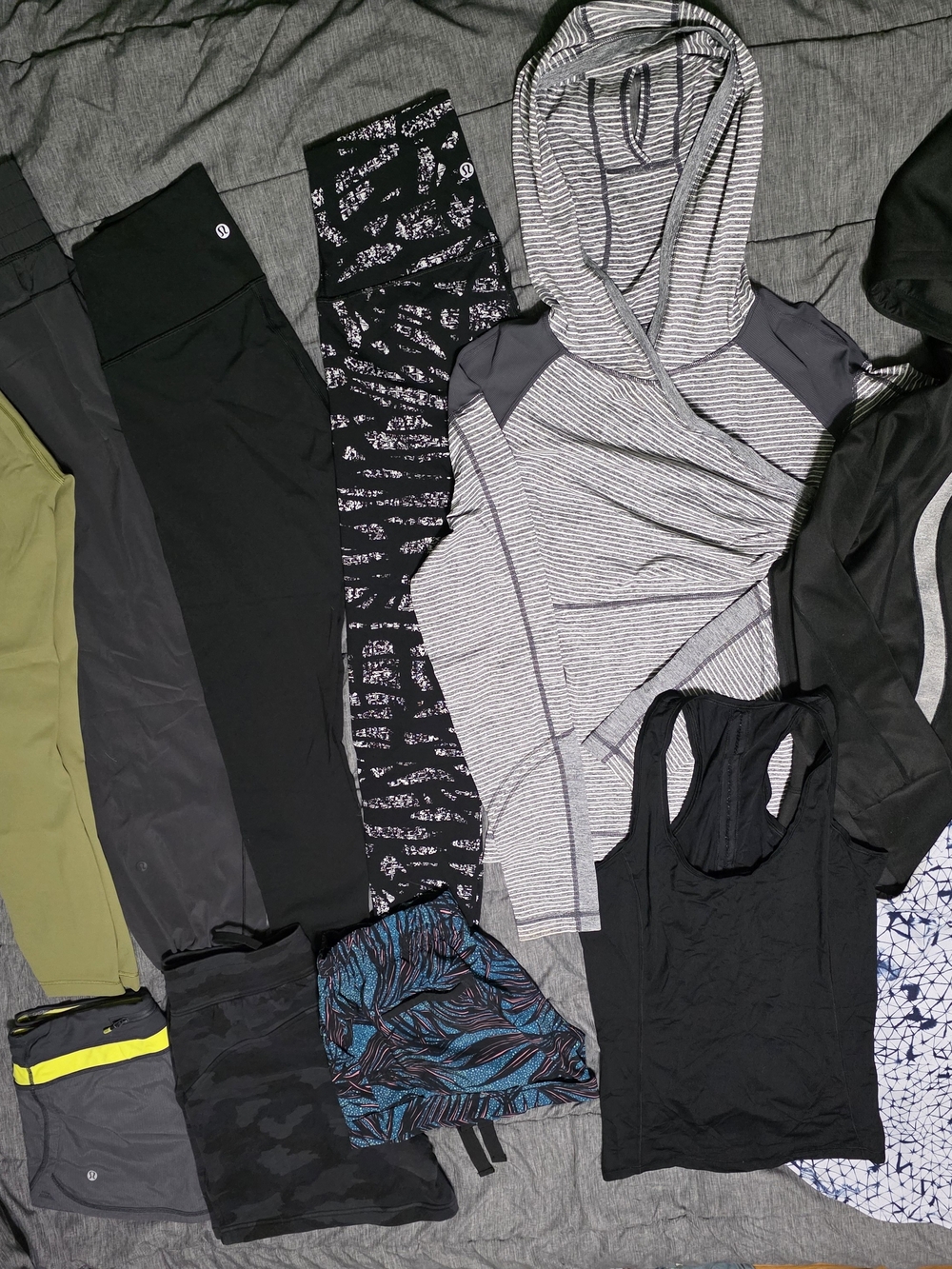 lululemon athletica Size 6 Bundle